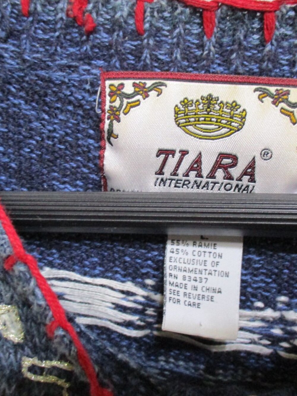 Tiara International Women's Embellished 'Let It Snow" Ugly Christmas Sweater  L - Picture 3 of 3